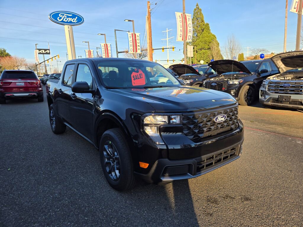 New 2026 Ford Maverick XLT image 3