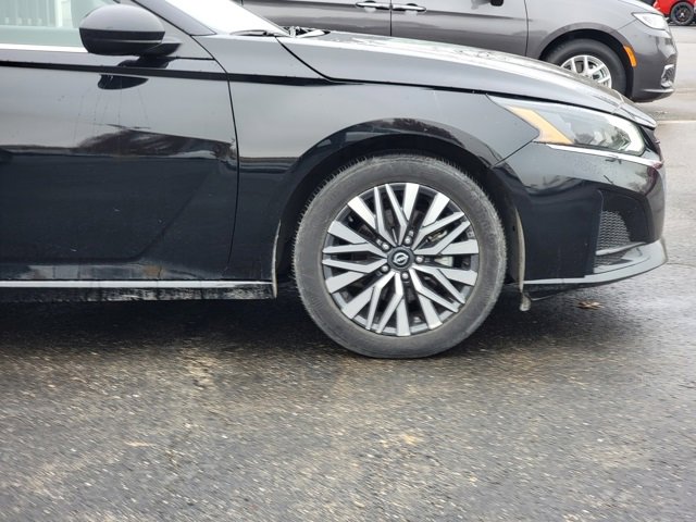 Used 2024 Nissan Altima 2.5 SV image 9