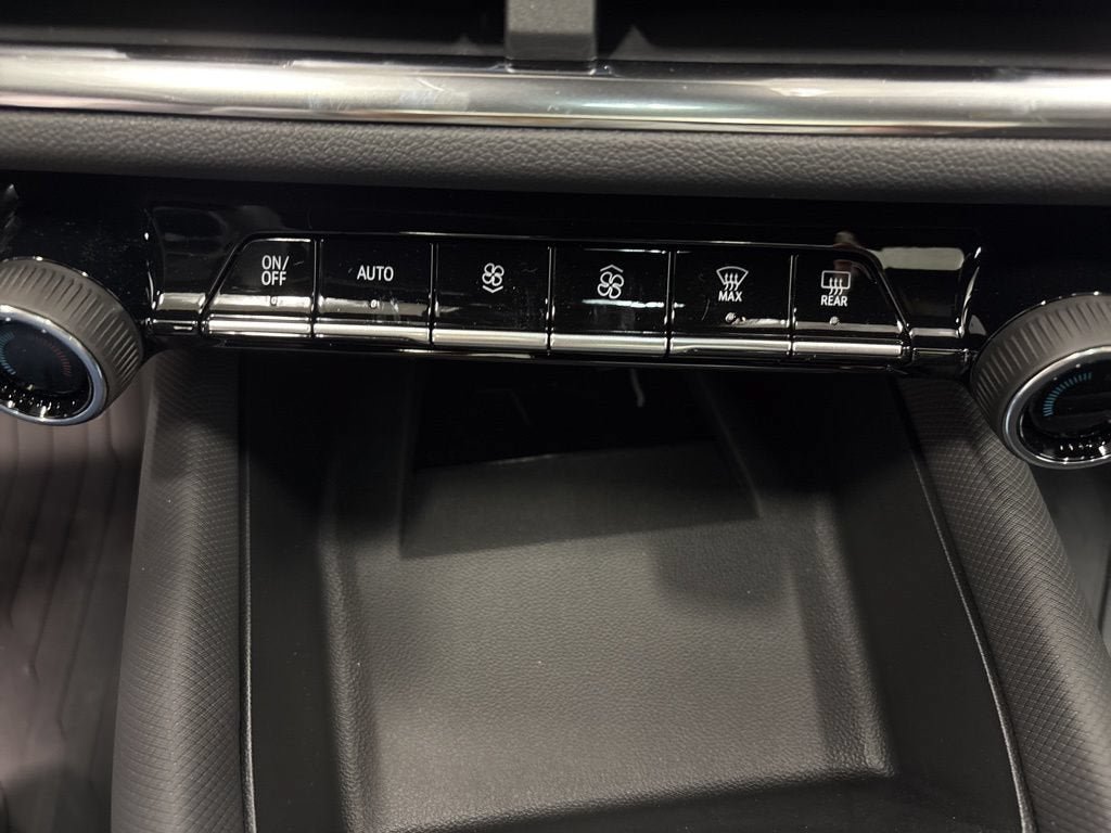 New 2026 Chevrolet Equinox EV LT w/ Convenience Package II AWD/4WD image 22