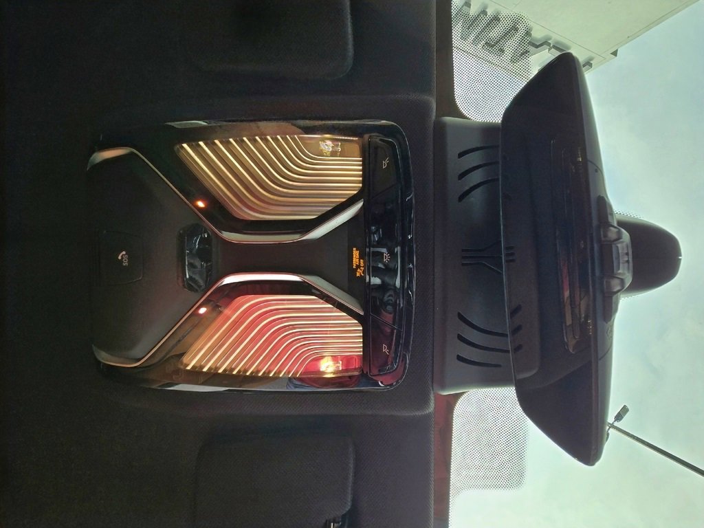 Used 2021 BMW M850i xDrive Coupe image 23