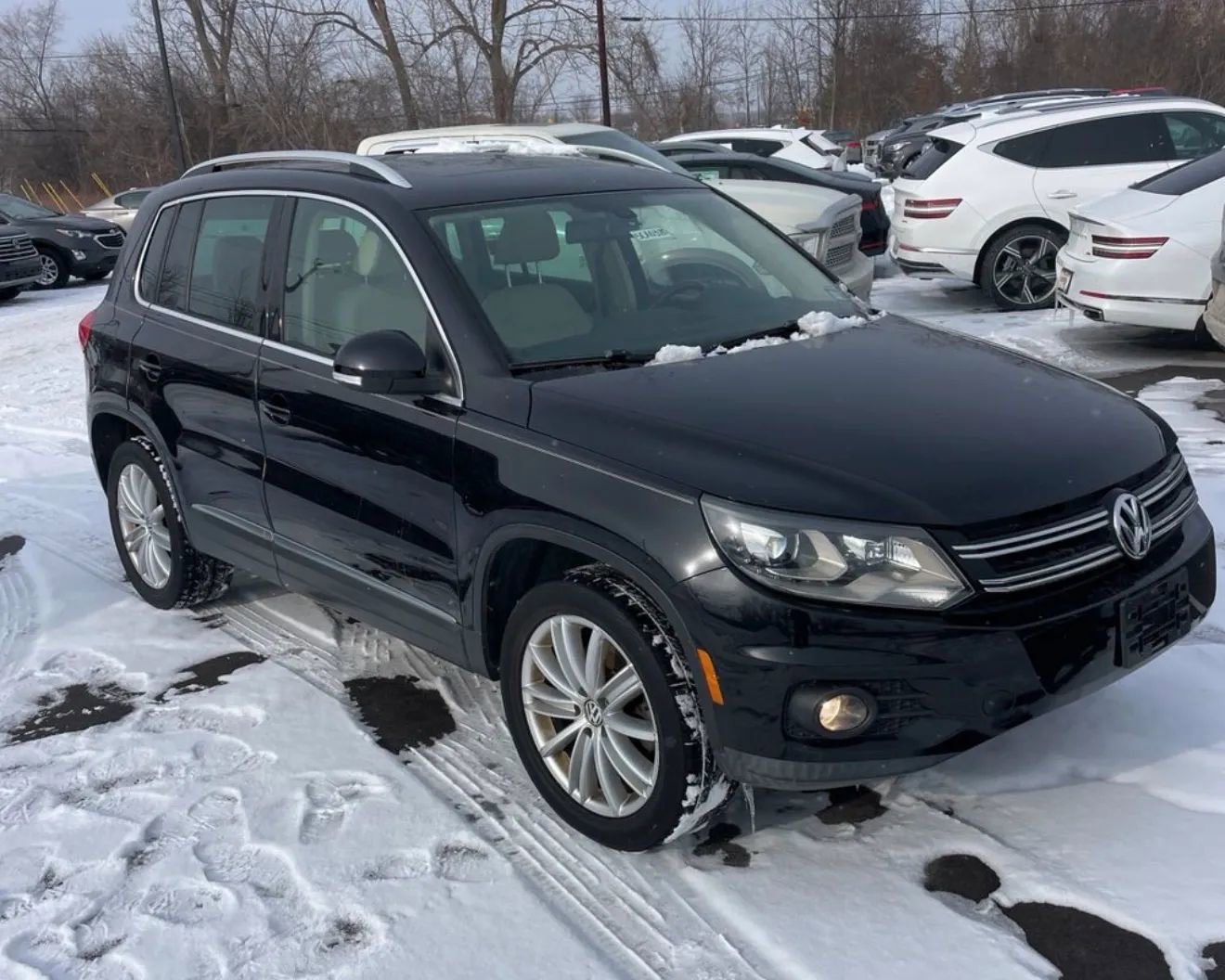 Used 2016 Volkswagen Tiguan SE image 4
