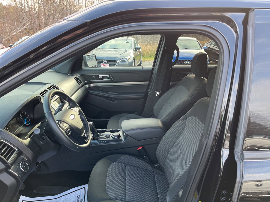 Used 2018 Ford Explorer XLT image 7