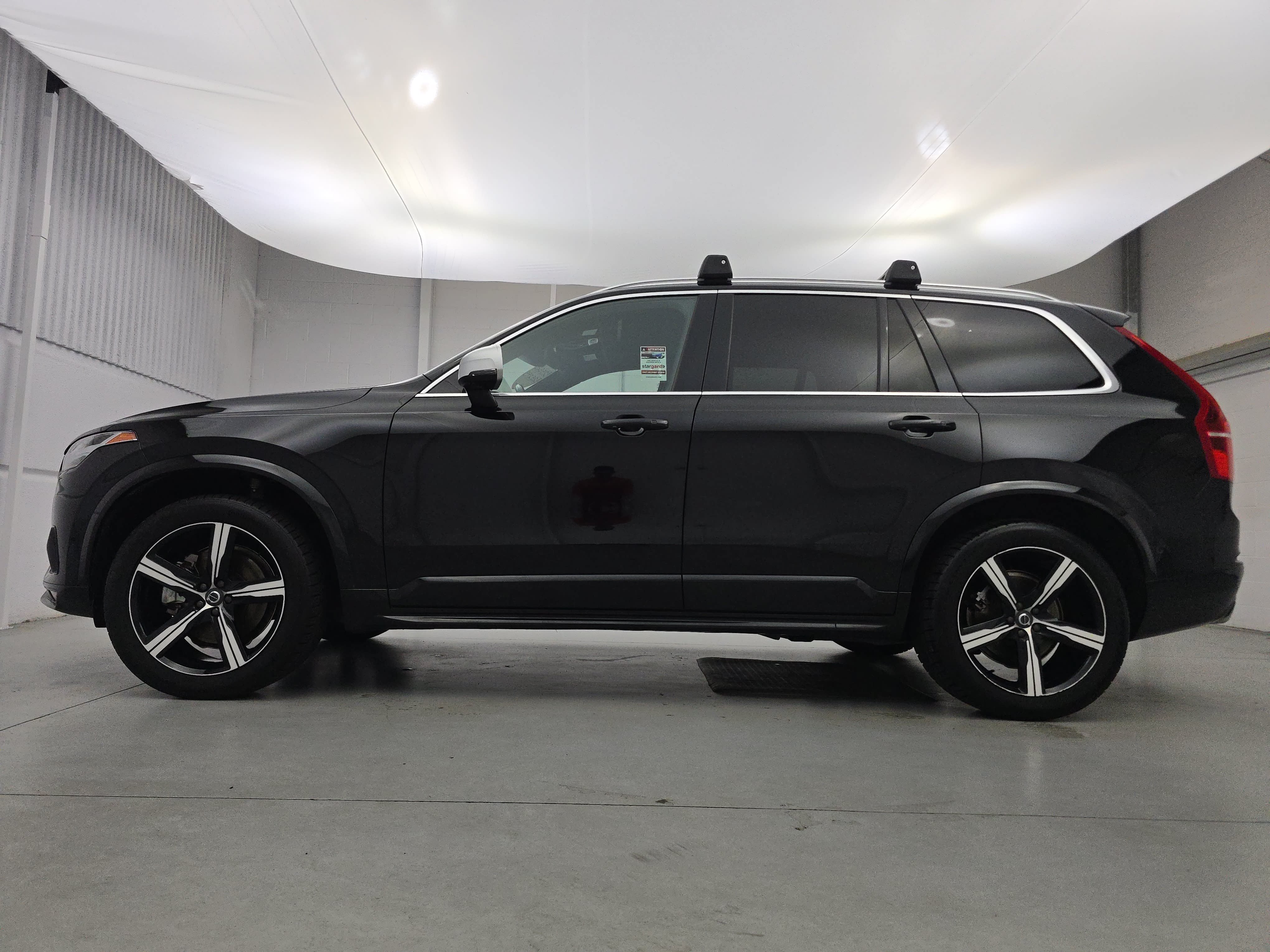Used 2019 Volvo XC90 T6 R-Design w/ Advanced Package AWD/4WD image 2