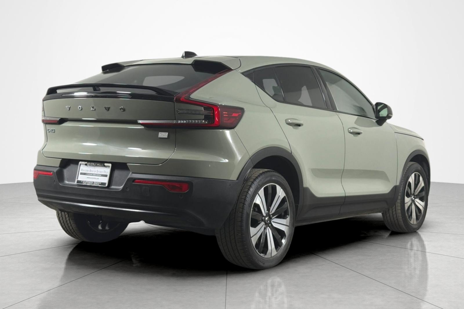 Used 2023 Volvo C40 P8 Recharge Plus AWD/4WD image 5