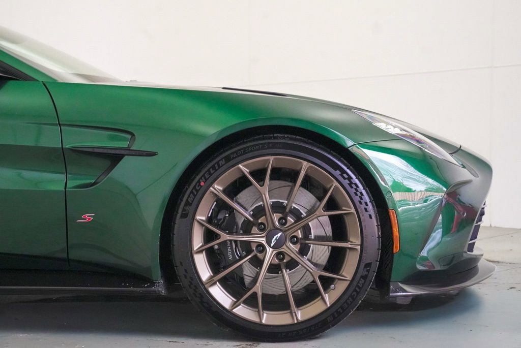 New 2026 Aston Martin V8 Vantage S image 25