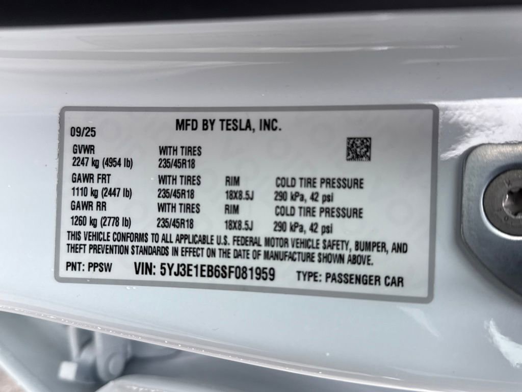 Used 2025 Tesla Model 3 Long Range image 31