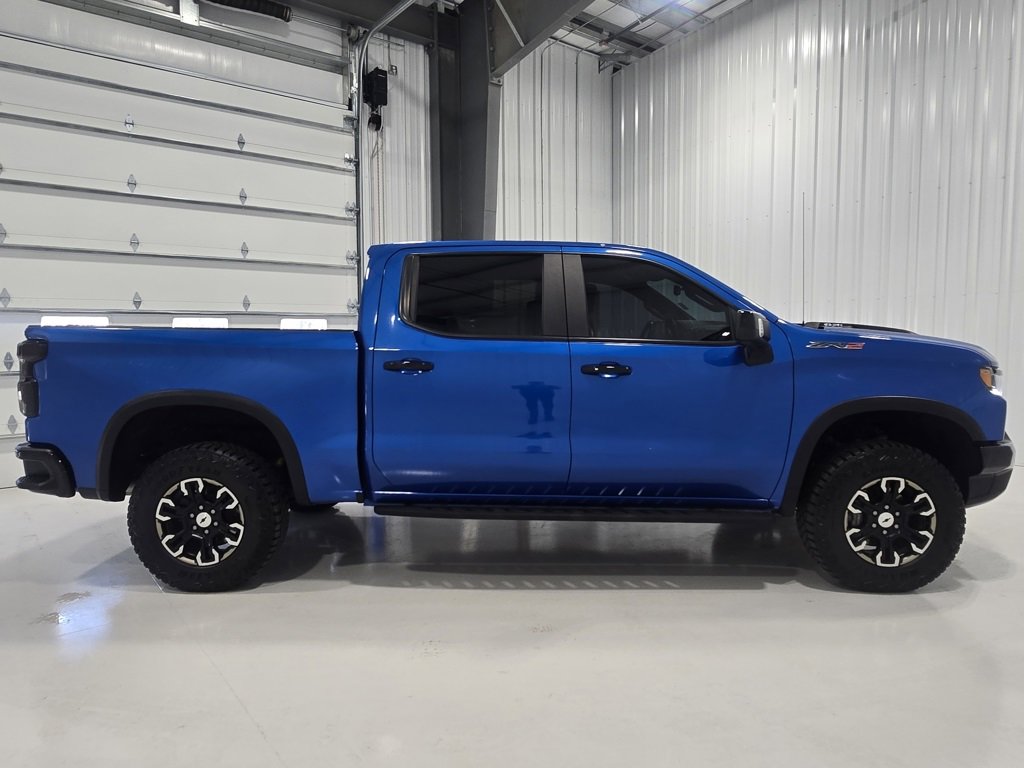 Used 2022 Chevrolet Silverado 1500 ZR2 w/ Technology Package image 9