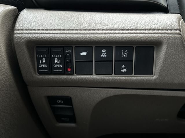 Used 2018 Honda Odyssey EX-L image 22