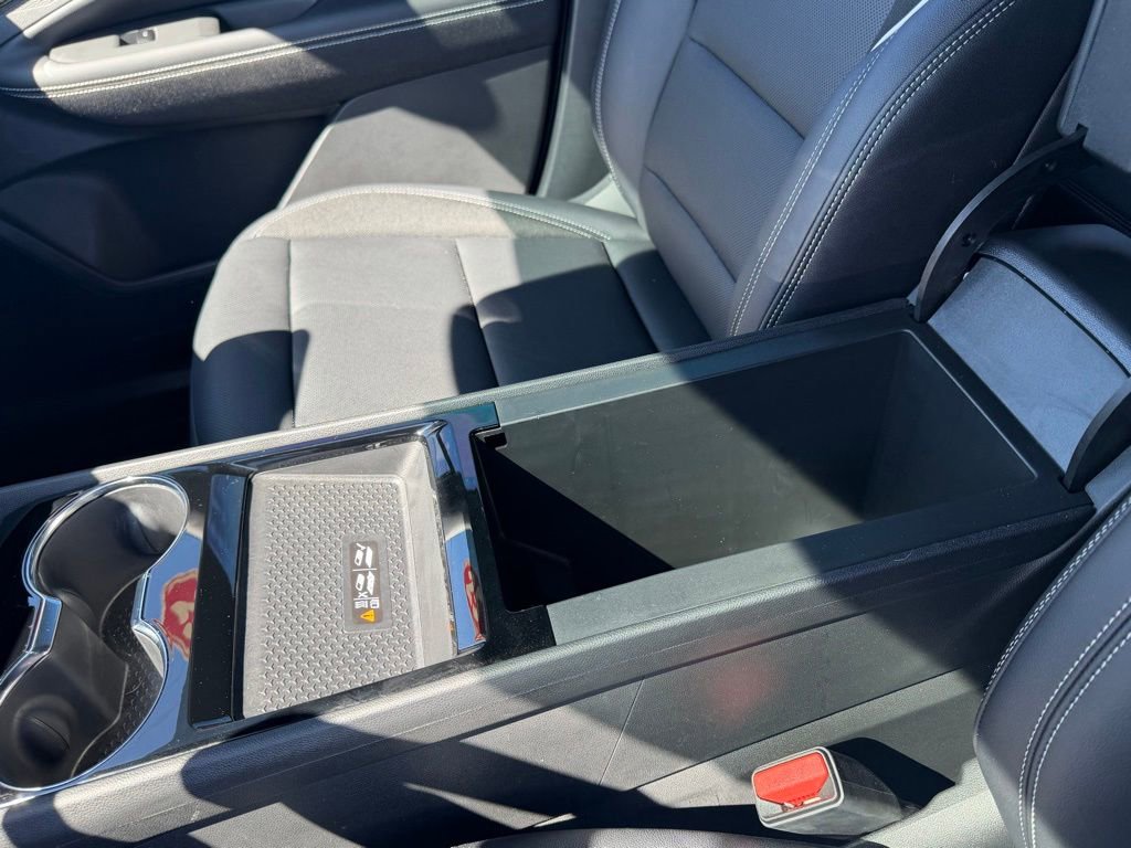 Used 2025 Chevrolet Blazer EV LT image 27