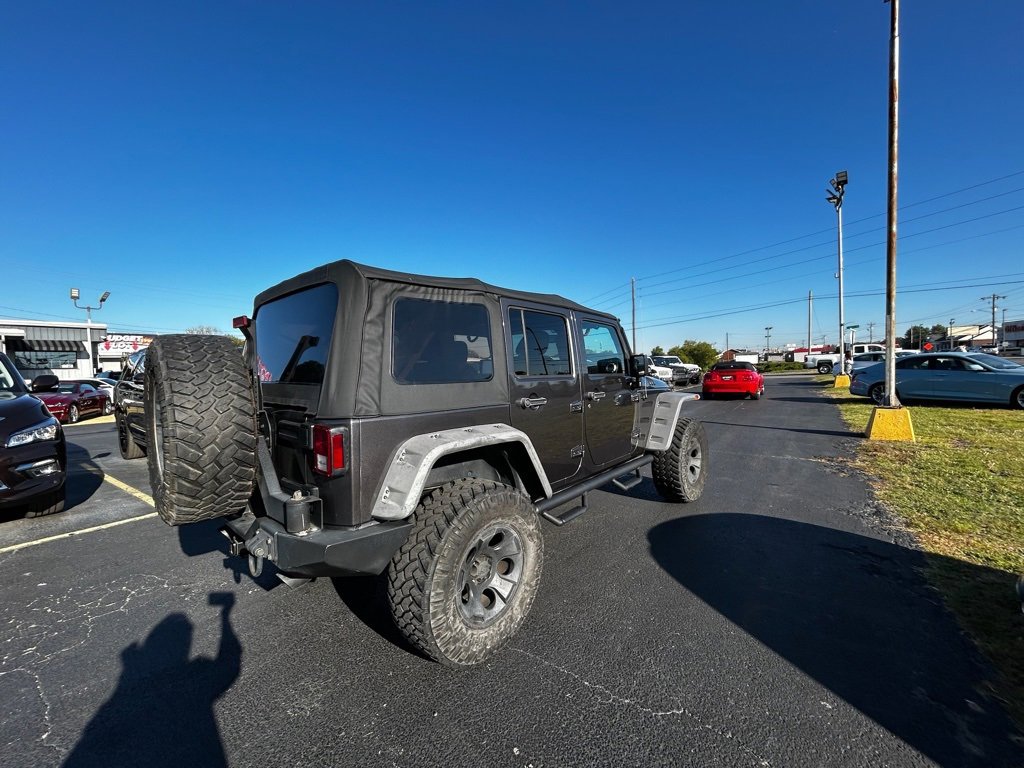 Used 2016 Jeep Wrangler Unlimited Sahara w/ Max Tow Package image 5