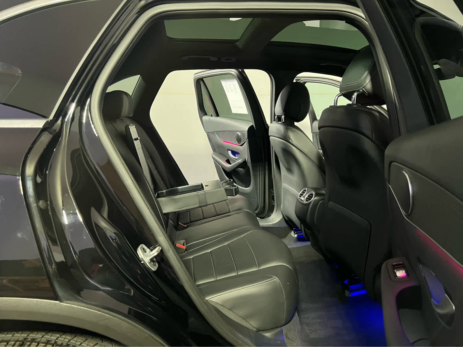 Used 2022 Mercedes-Benz GLC 300 4MATIC image 28