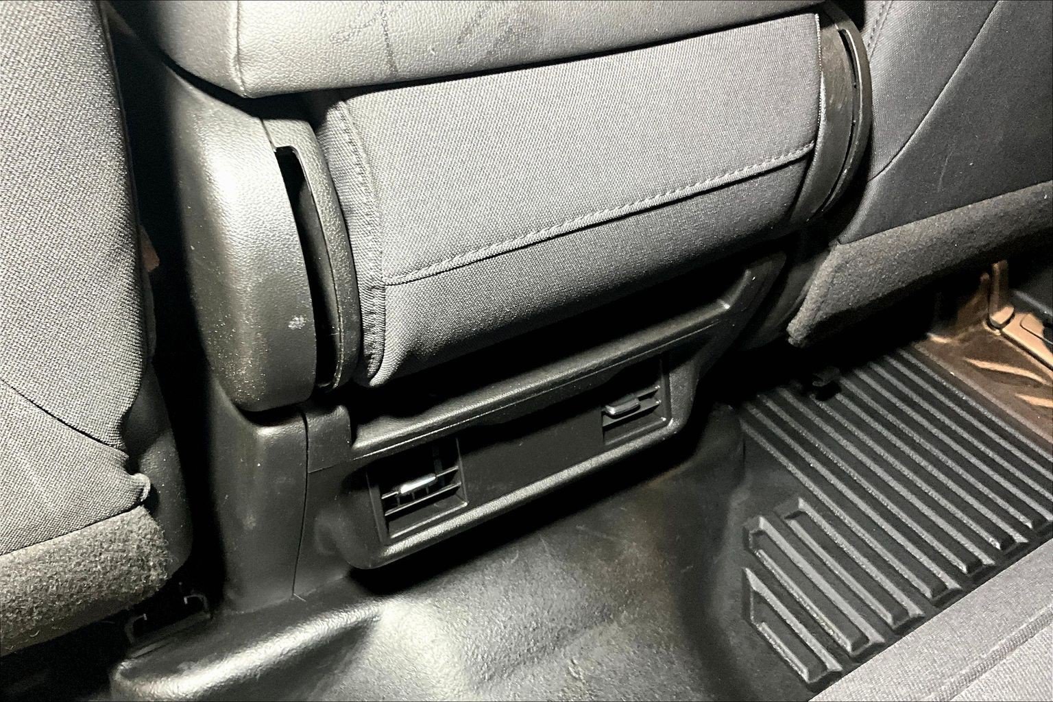 Used 2020 Chevrolet Silverado 1500 W/T w/ WT Value Package AWD/4WD image 12