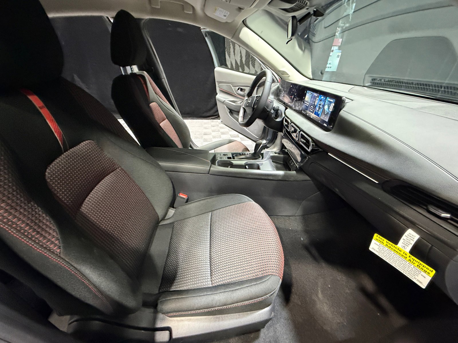 New 2026 Nissan Sentra SR w/ Floor Mat Package FWD image 19