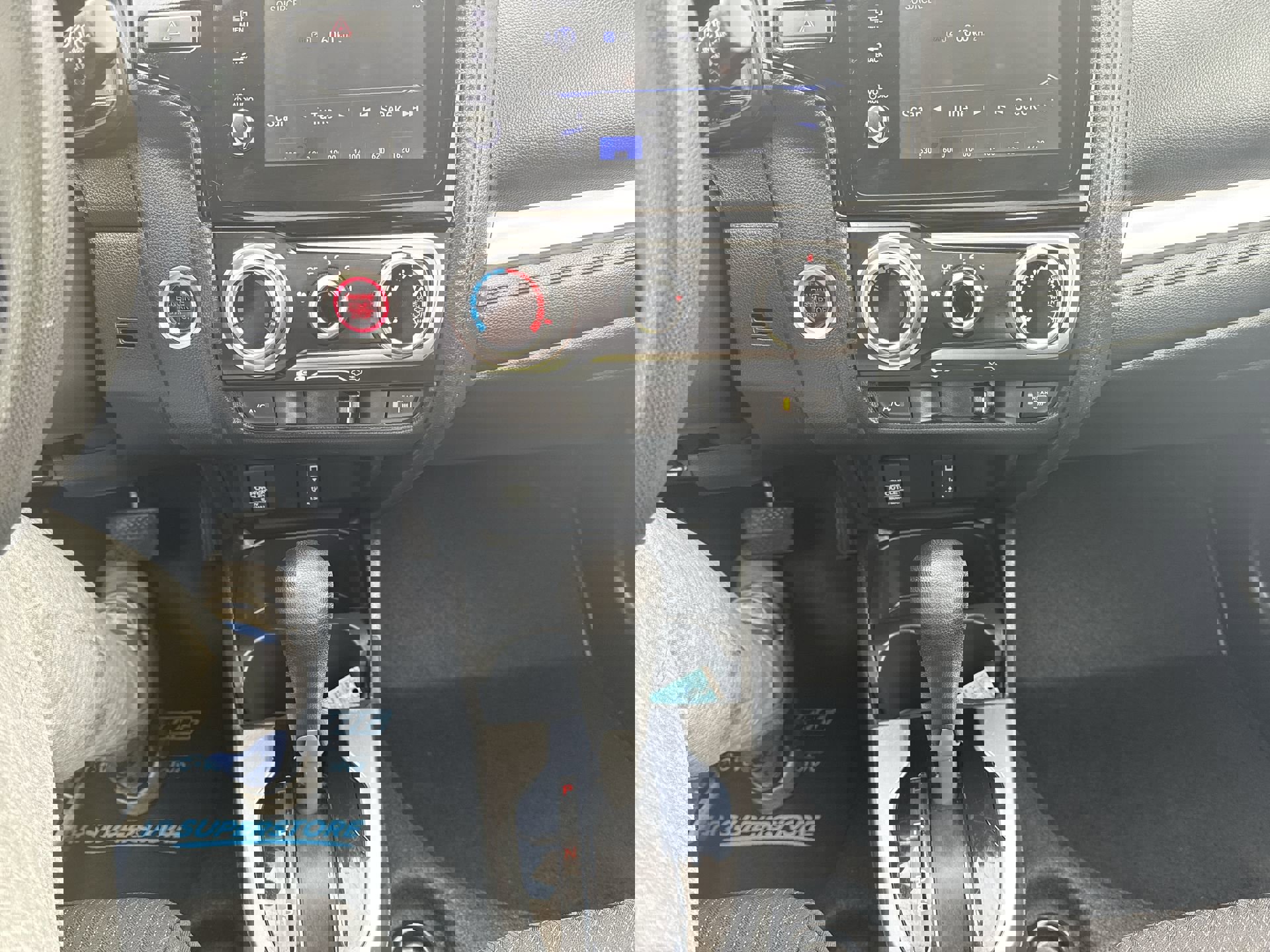 Used 2020 Honda Fit EX image 36