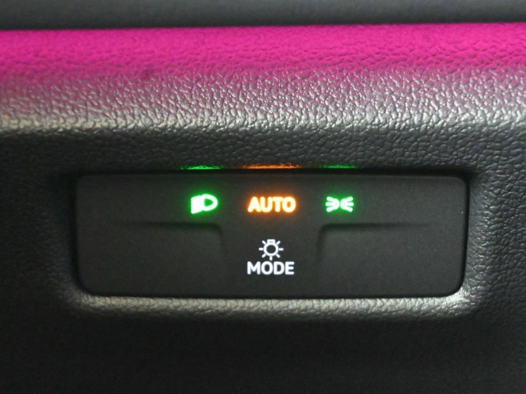 New 2026 Volkswagen Tiguan SE R-Line image 24