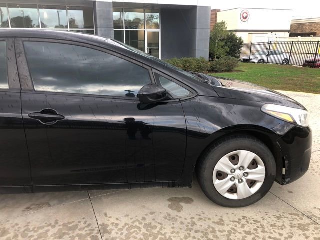 Used 2017 Kia Forte LX image 21