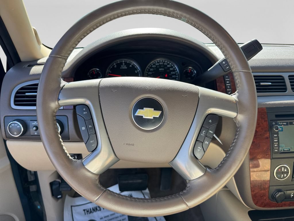 Used 2010 Chevrolet Tahoe LT w/ Luxury Package AWD/4WD image 29
