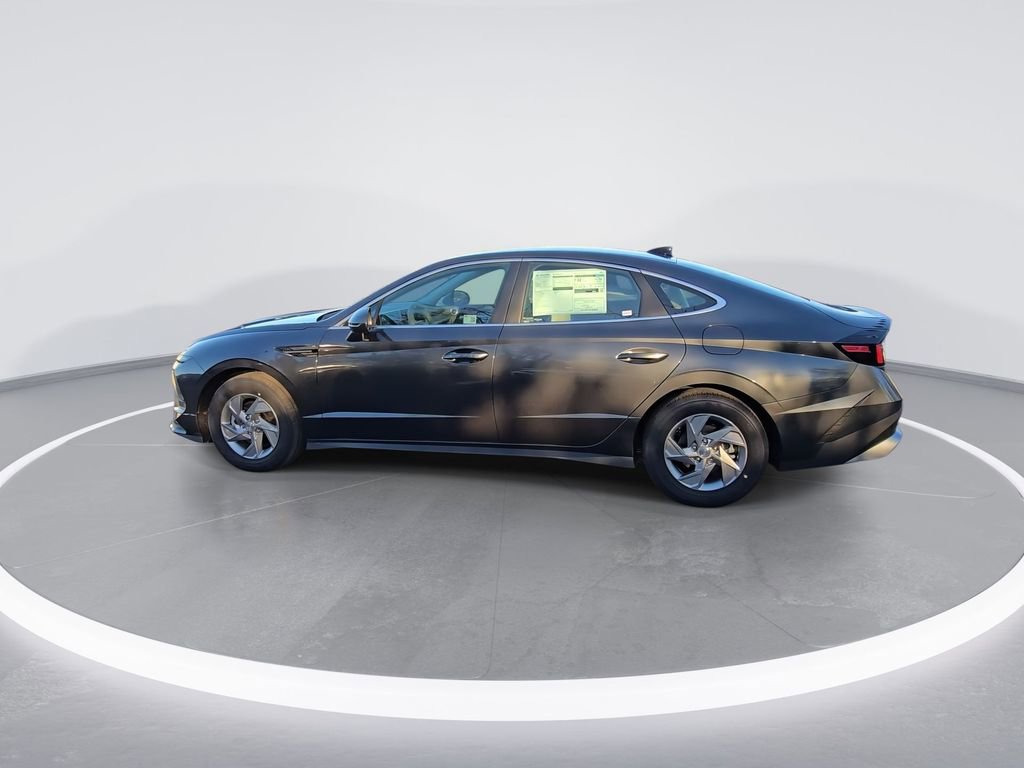 Used 2025 Hyundai Sonata SE image 6