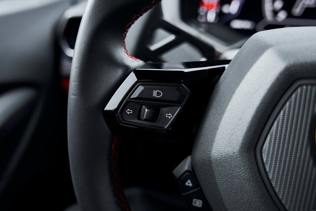 Used 2023 Lamborghini Huracan EVO image 53