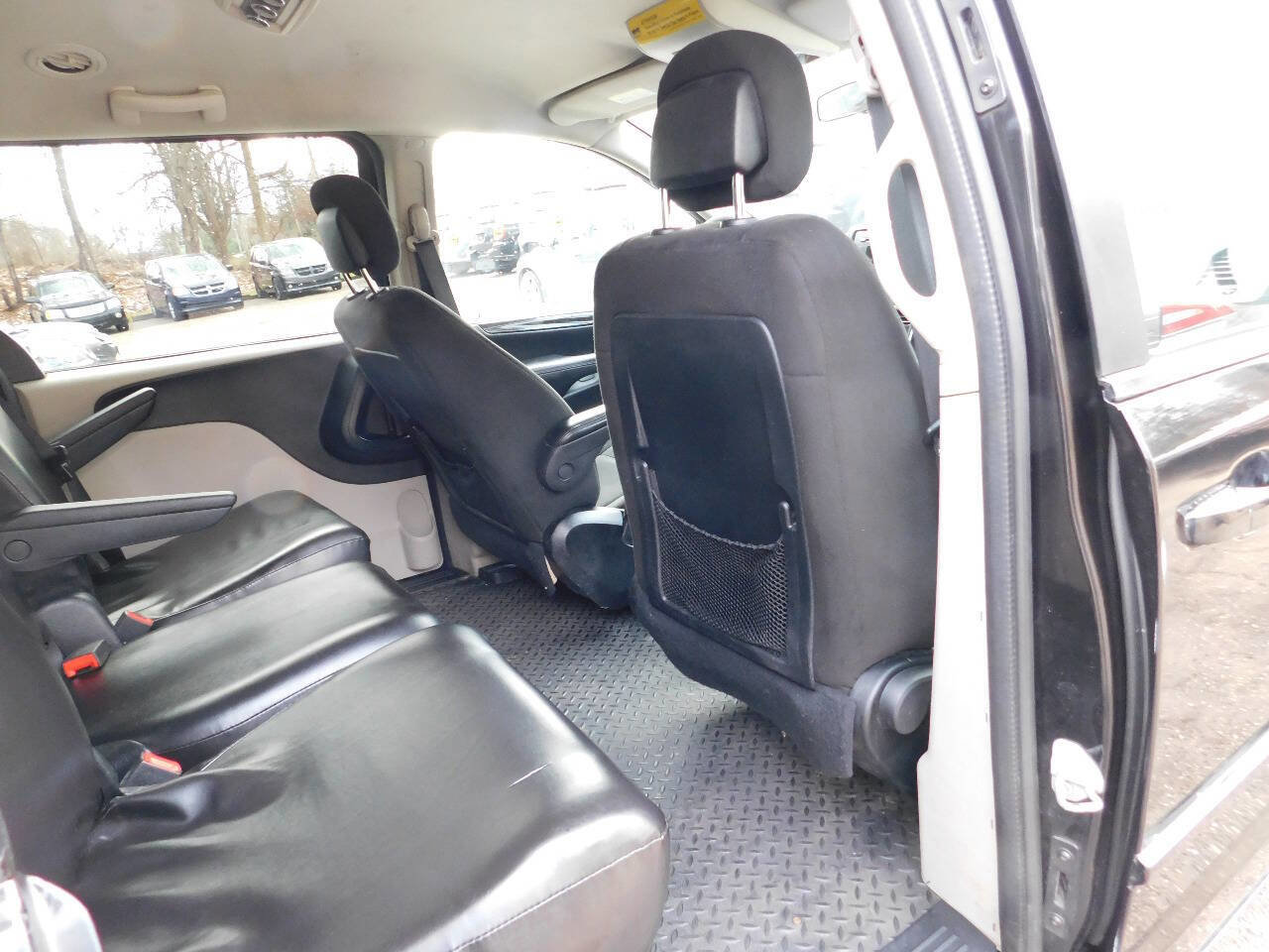 Used 2016 Dodge Grand Caravan SE w/ Quick Order Package 29E SE image 23