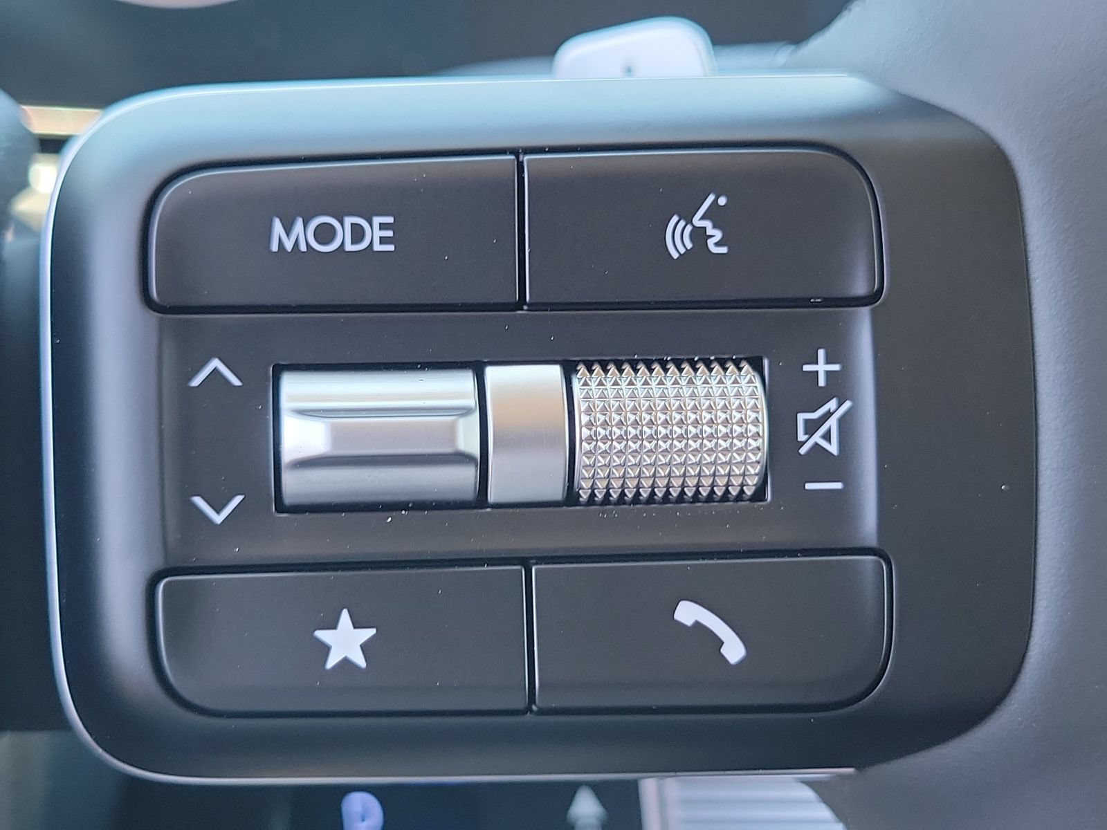New 2026 Hyundai Santa Fe SEL AWD/4WD image 9