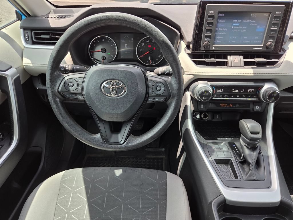 Used 2021 Toyota RAV4 XLE w/ Convenience Package FWD image 21