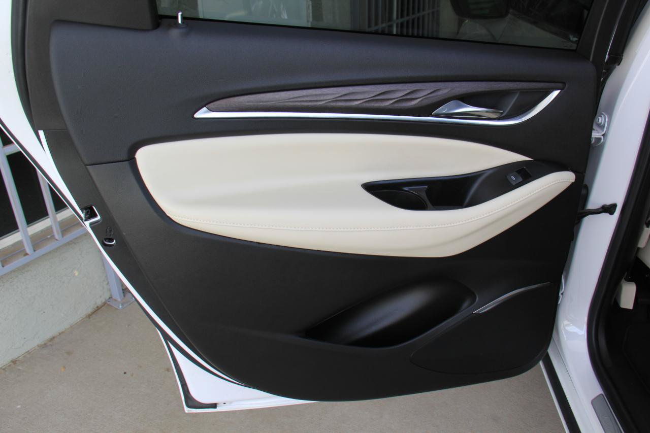 Used 2023 Buick Enclave Avenir w/ Avenir Technology Package FWD image 25