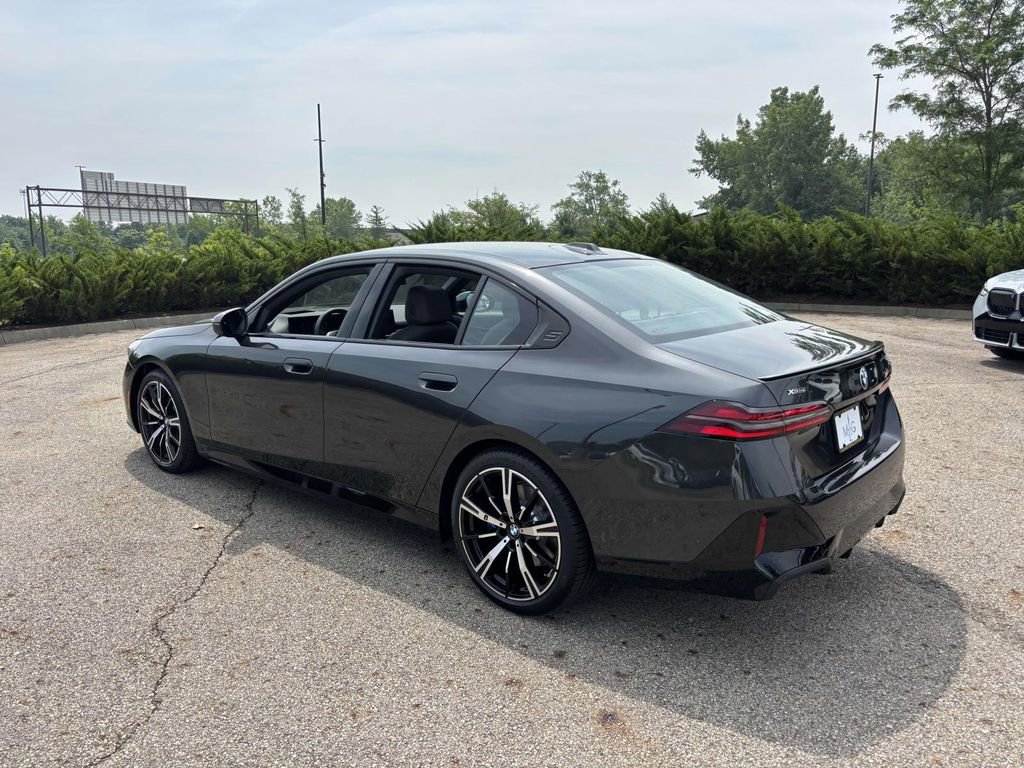 New 2026 BMW 530i xDrive w/ M Sport Package image 5