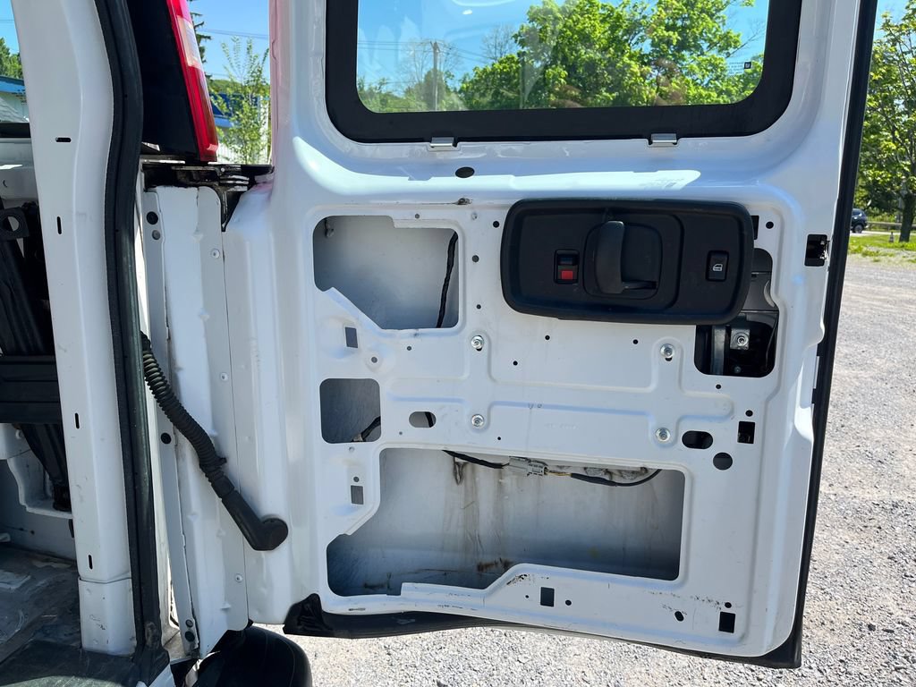 Used 2018 Chevrolet Express 2500 w/ Driver Convenience Package RWD image 37