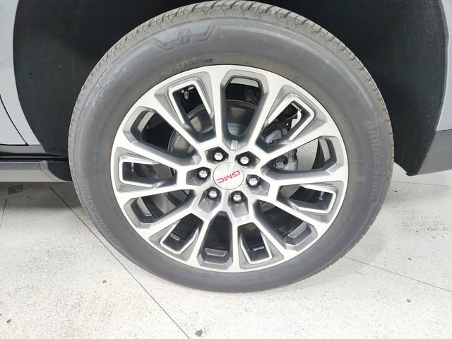 New 2026 GMC Yukon Denali w/ Sun & Power Step Package RWD image 47