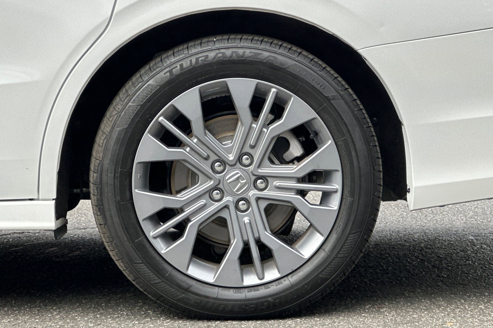 Used 2025 Honda Odyssey Touring image 13