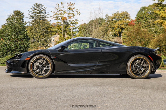 Used 2025 McLaren 750S RWD image 2