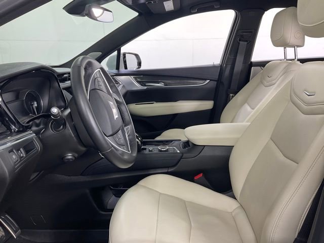 Certified 2025 Cadillac XT5 Sportv image 25