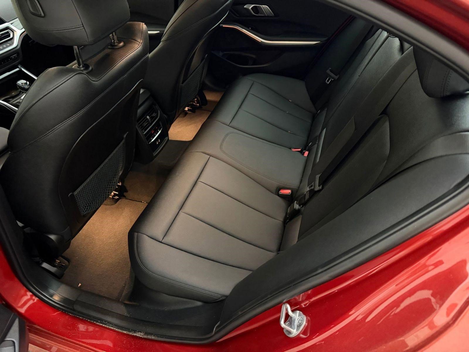 Used 2021 BMW 330i Sedan w/ Premium Package image 14