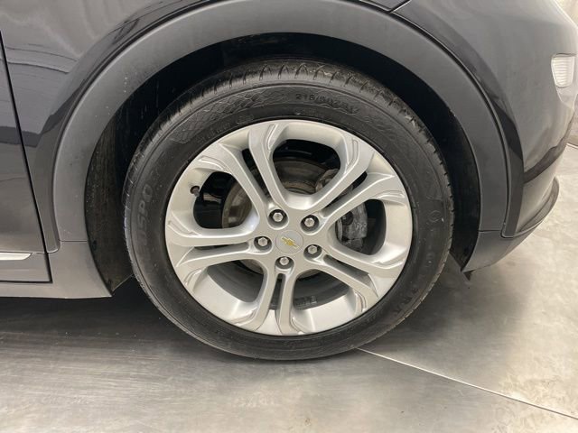 Used 2021 Chevrolet Bolt LT FWD image 9