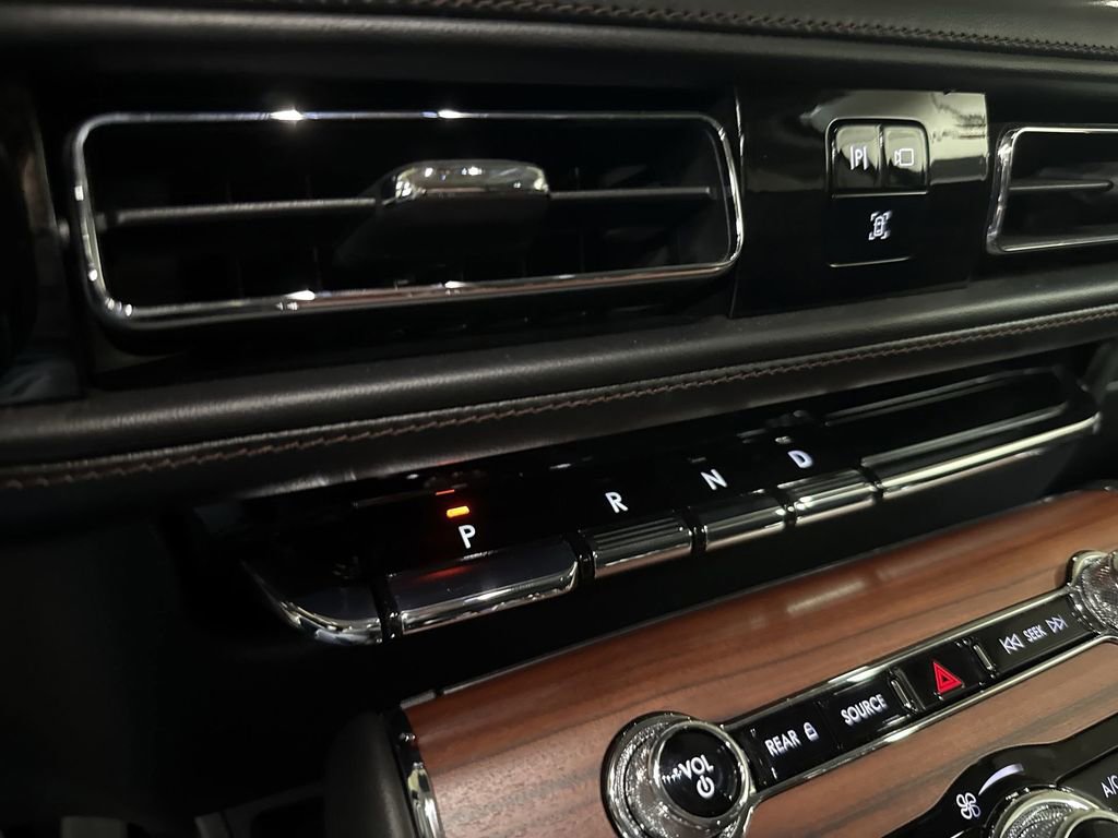 Used 2021 Lincoln Aviator Grand Touring w/ Equipment Group 302A image 22