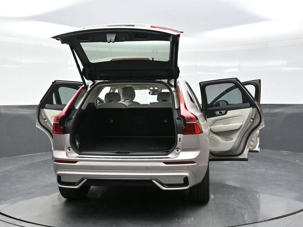 New 2026 Volvo XC60 B5 Ultra w/ Protection Package Premier AWD/4WD image 50