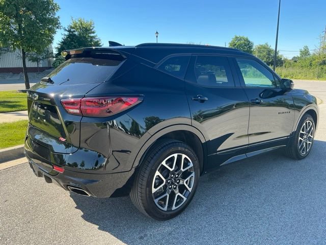 Used 2025 Chevrolet Blazer RS w/ Enhanced Convenience Package AWD/4WD image 6