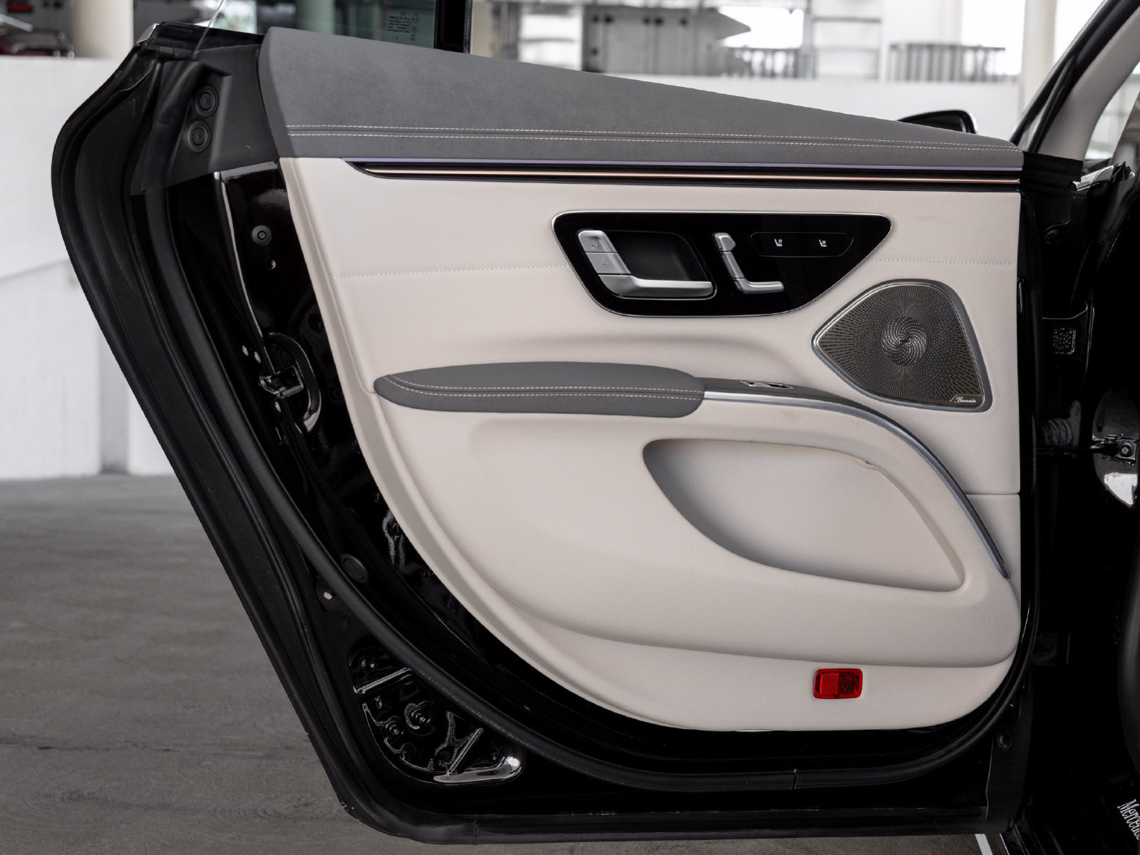 Certified 2023 Mercedes-Benz EQS 580 4MATIC Sedan image 19