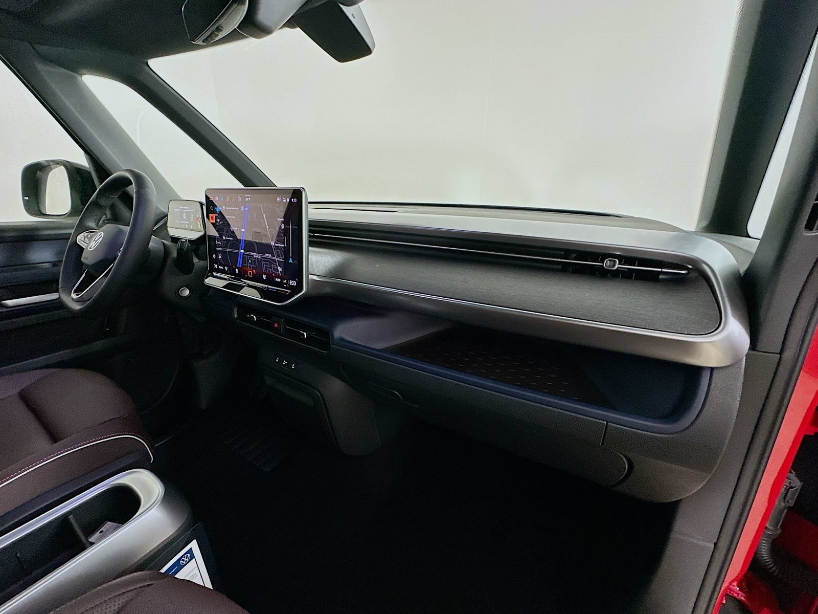 New 2025 Volkswagen ID. Buzz Pro S Plus AWD/4WD image 42