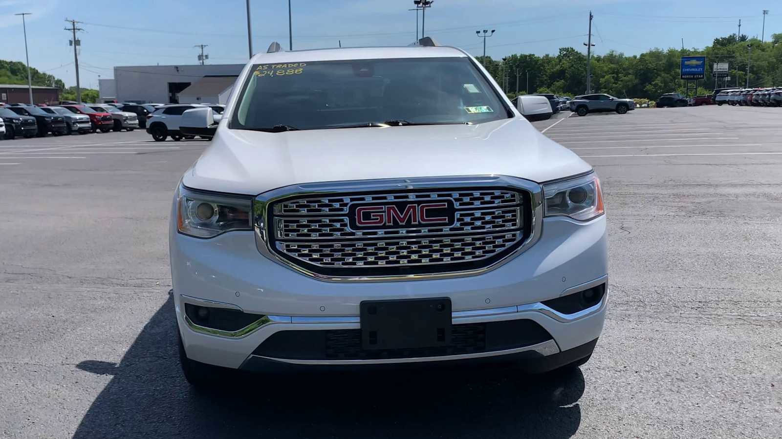 Used 2018 GMC Acadia Denali w/ Technology Package AWD/4WD image 3