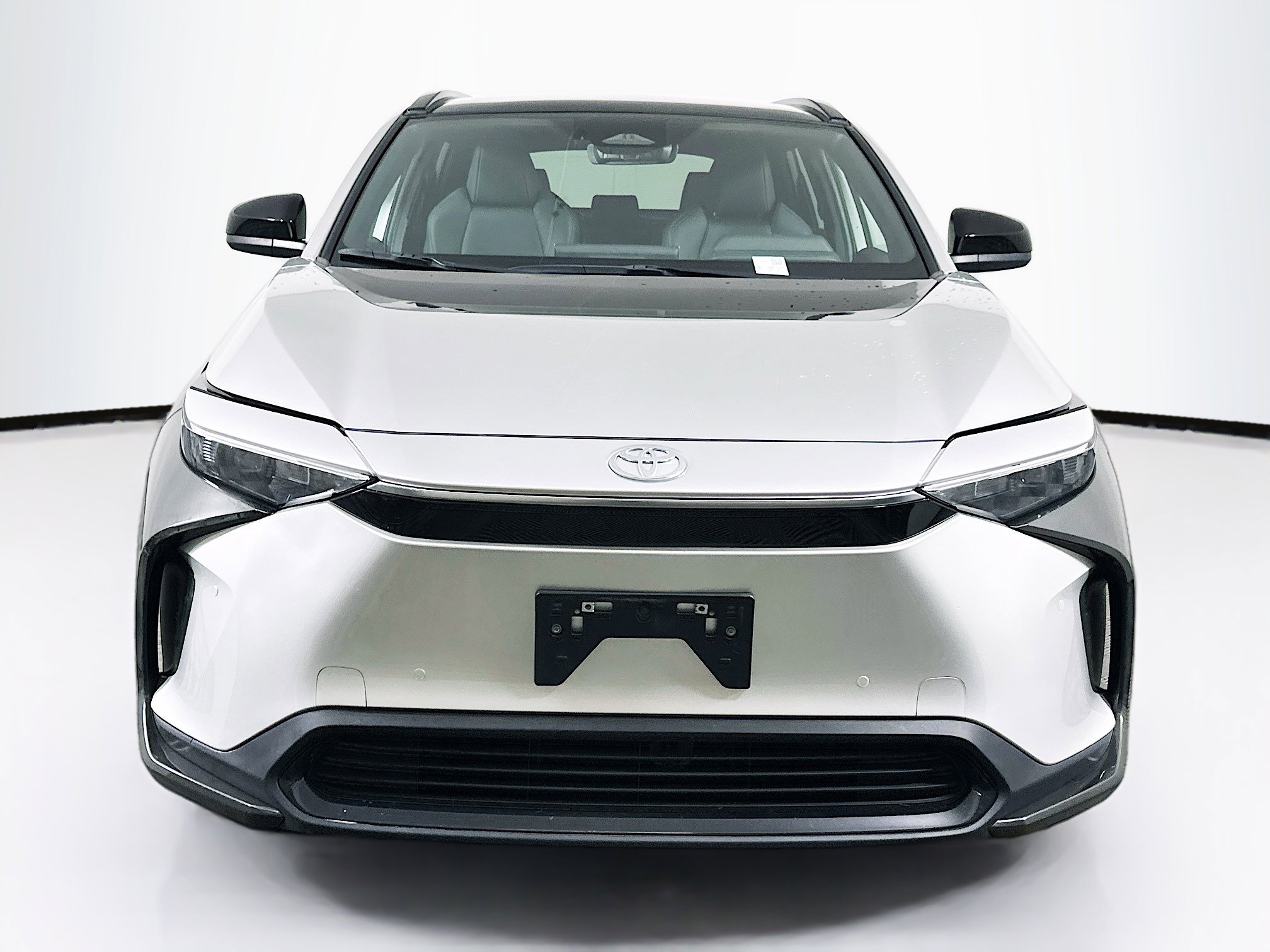 Used 2024 Toyota bZ4X XLE image 2