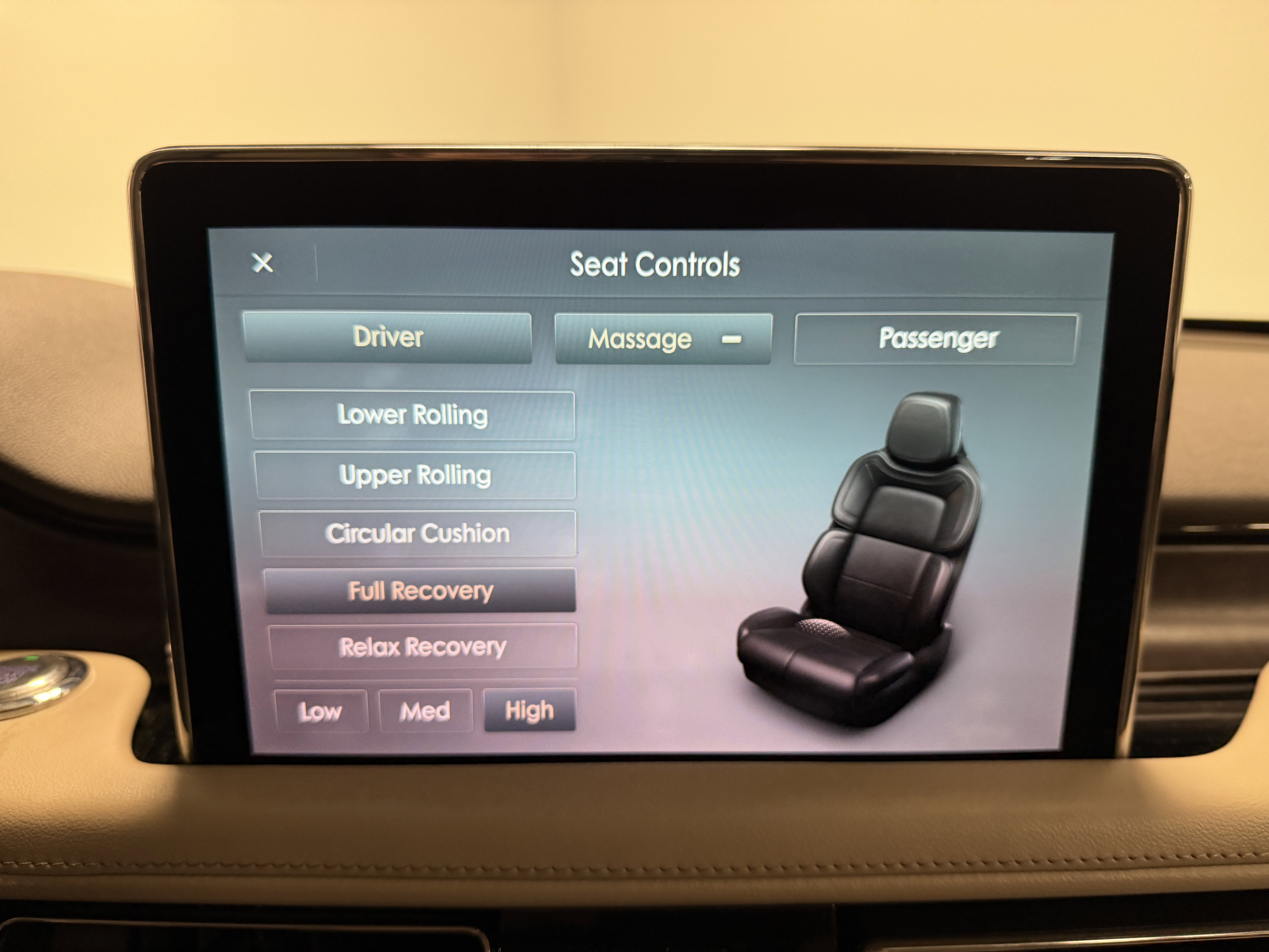 Used 2021 Lincoln Aviator Reserve w/ Equipment Group 202A image 10