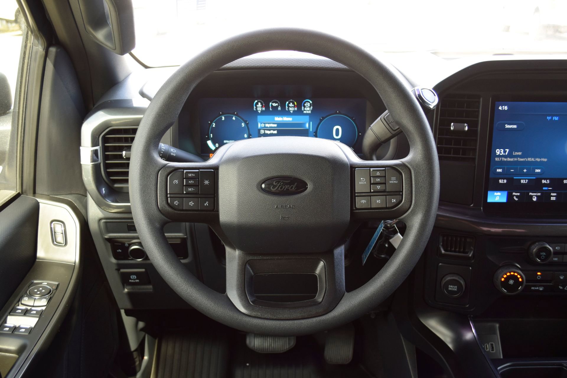 Used 2025 Ford F150 STX RWD image 8