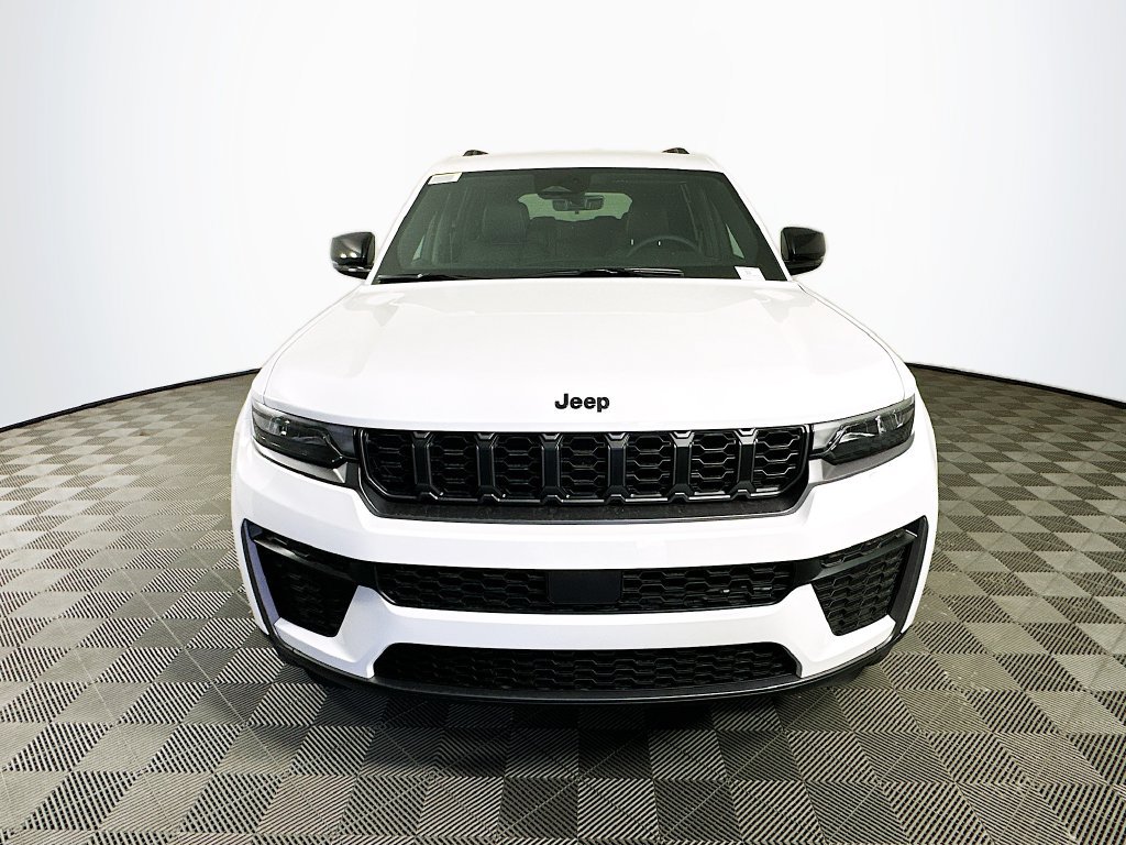 New 2026 Jeep Grand Cherokee L 4WD image 3