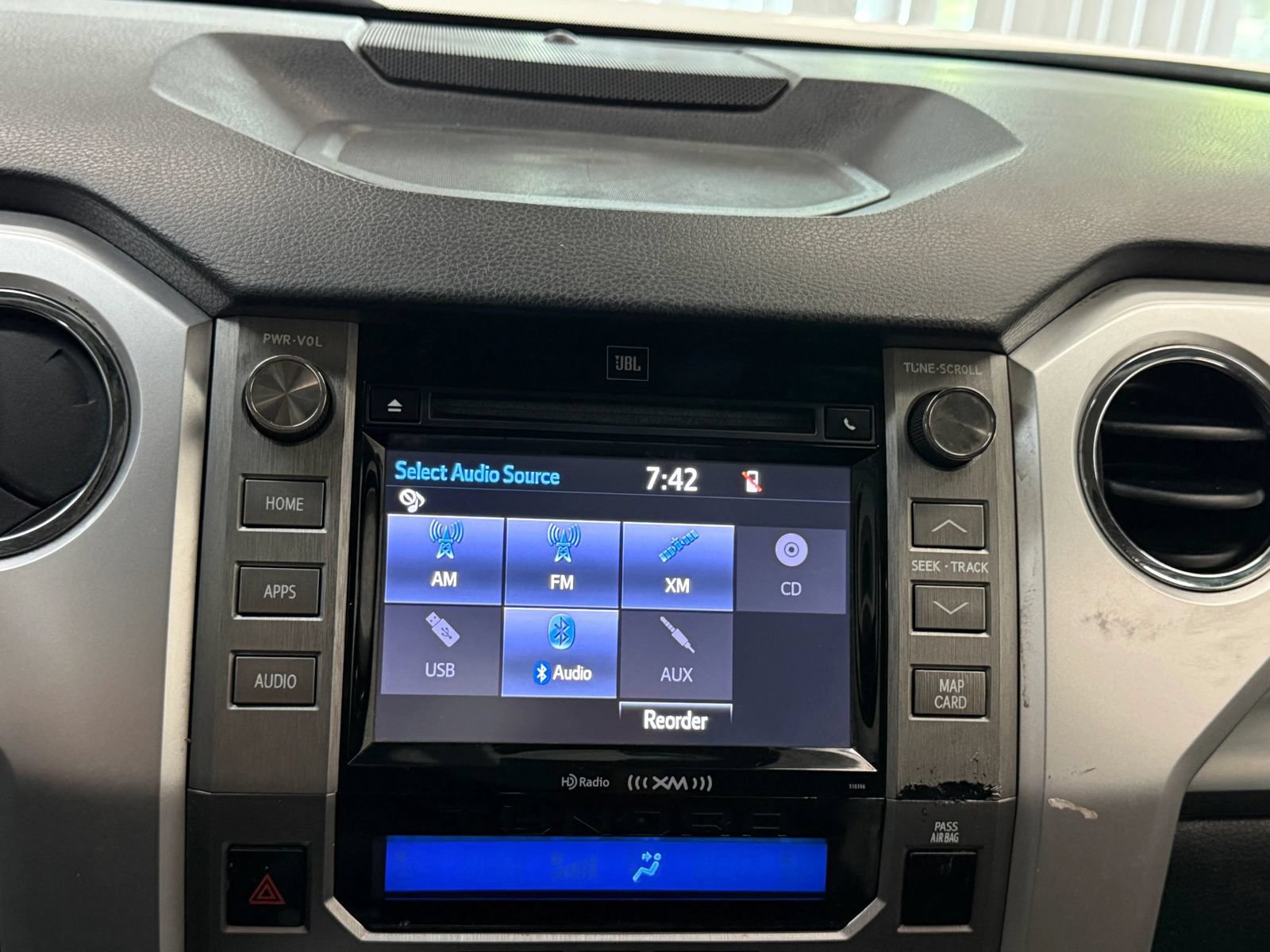 Used 2018 Toyota Tundra Platinum AWD/4WD image 31
