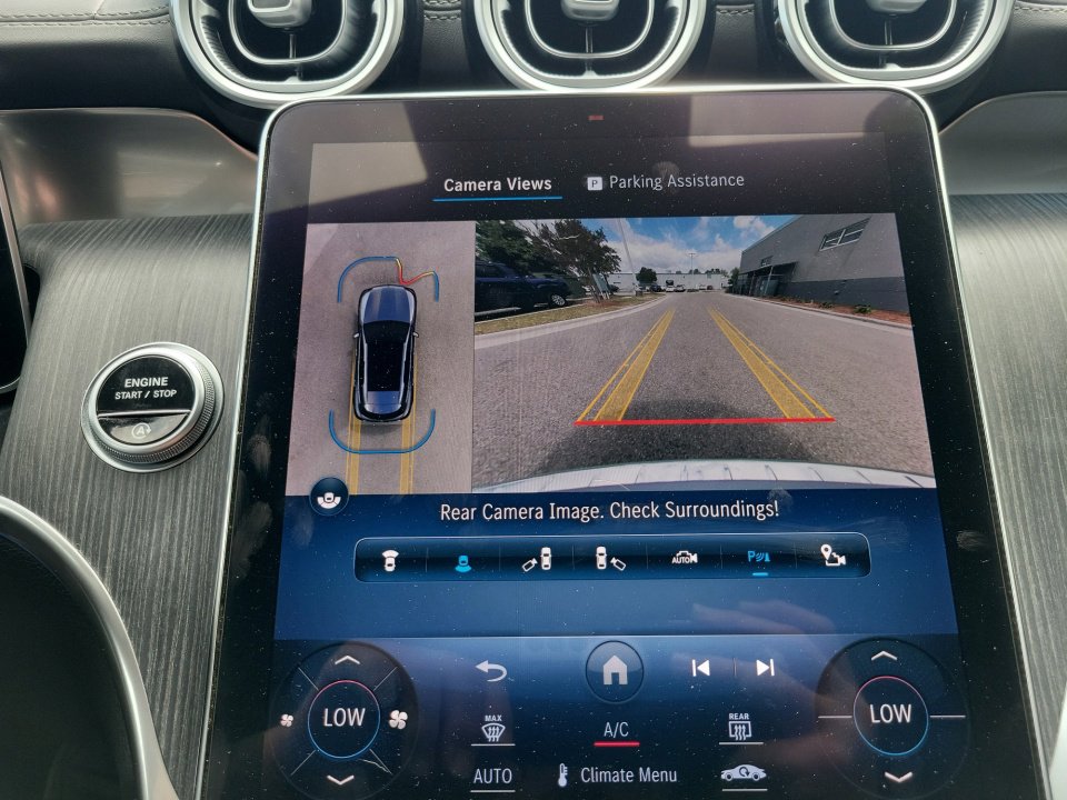 Used 2023 Mercedes-Benz GLC 300 4MATIC image 19