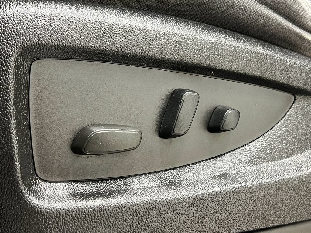 Used 2016 Chevrolet Silverado 1500 LT w/ All Star Edition AWD/4WD image 16
