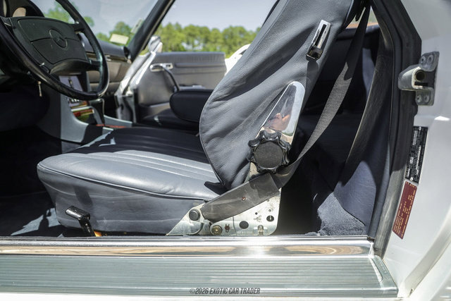 Used 1988 Mercedes-Benz 560 SL image 31