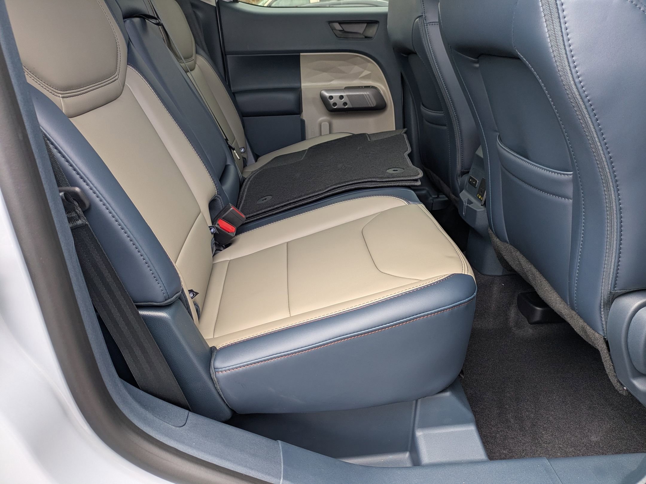 New 2026 Ford Maverick Lariat w/ 4K Tow Package image 34